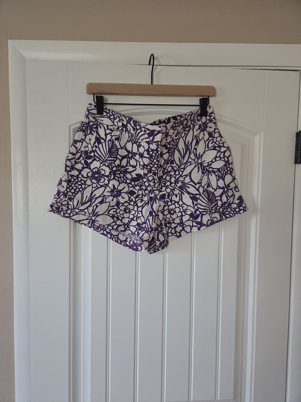 Women’s Floral Print Linen Shorts - Purple & White